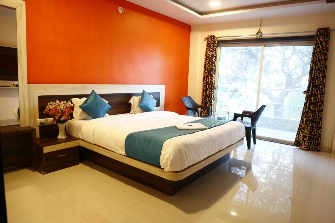 Hotel Shriyan Mahābaleshwar Extérieur photo